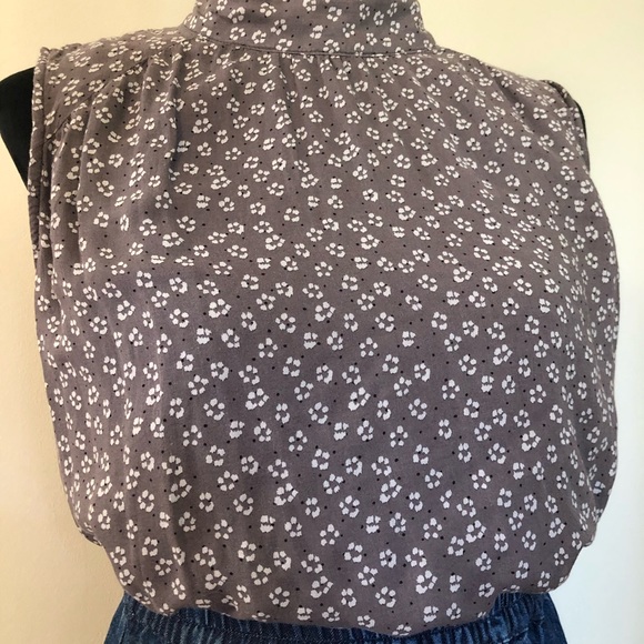 SOLD Cloth + Stone for Anthropologie Floral Blouse - Picture 3 of 9